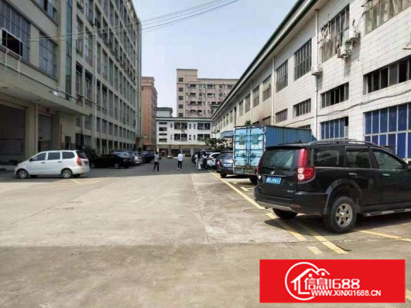 凤岗五联证件齐全带装修拎包入住厂房出租楼上2800平方