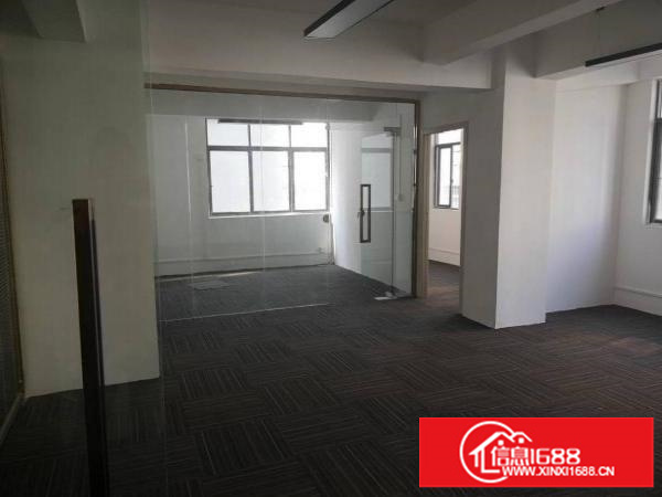 坂田地铁站200平，300平米带装修出租