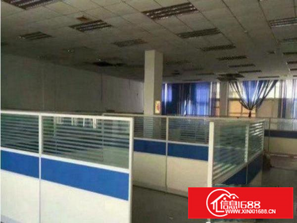 龙岗区坂田现有楼上1500平厂房出租有办公室