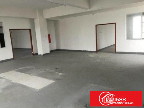 横岗六约地铁站二楼300平带装修厂房出租