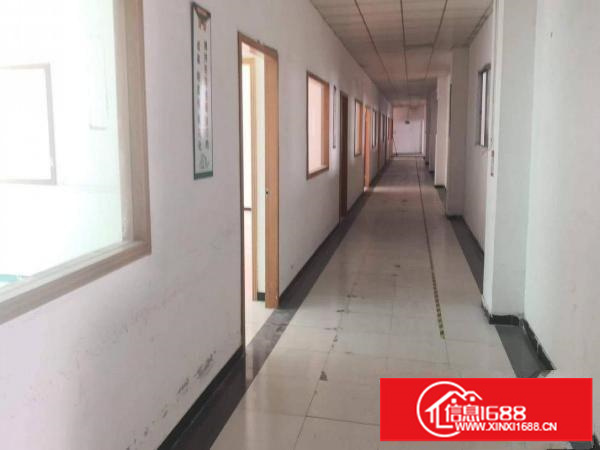 平湖华南城旁三楼500平米厂房出租租金适合小型加工或仓库