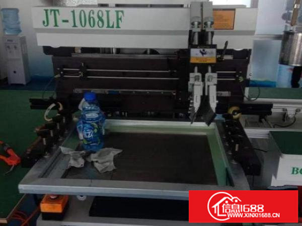 观澜楼上带装修600平，水电齐全。交通便利，招人方便。