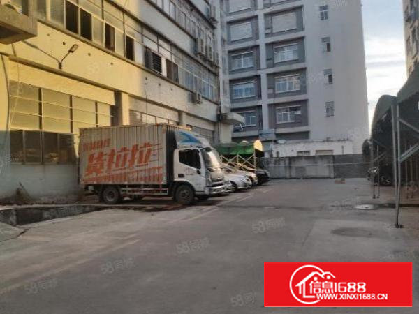 石岩汽车站楼上1000平豪华装修，免转让费建筑面积厂房出租