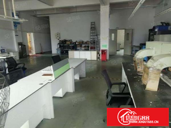 龙华地铁站附近独门独院厂房3层3000平按建筑面积出租精装