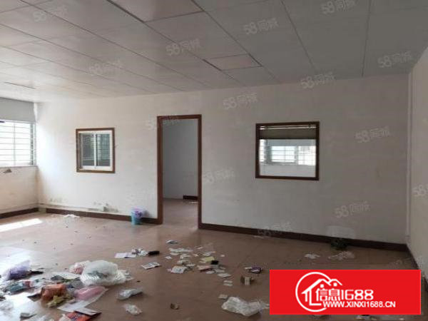 长安街囗楼上700平方.院子大形象好，水电齐全有装修