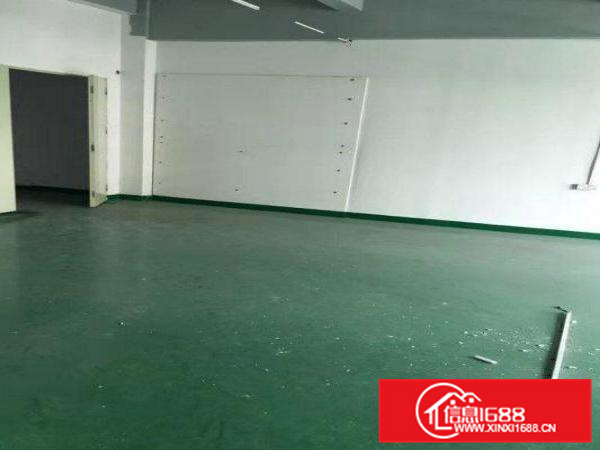 里水车站周边有物流仓库出租，有现成装修。厂房形象好