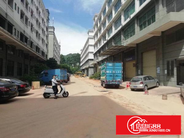 西乡黄田靠近福永兴围，三梯厂房两栋宿舍可以分层租