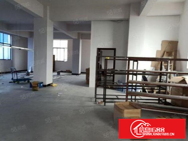 大岭山颜屋新空楼上带办公室装修335平方厂房出租