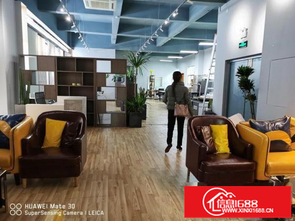 横岗六约精装电商园530平，30一平，现成装修