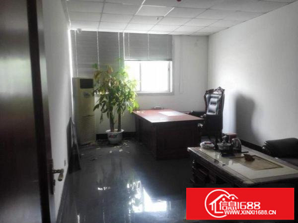 地铁站，坂田高速口厂房1485平米出租精装修