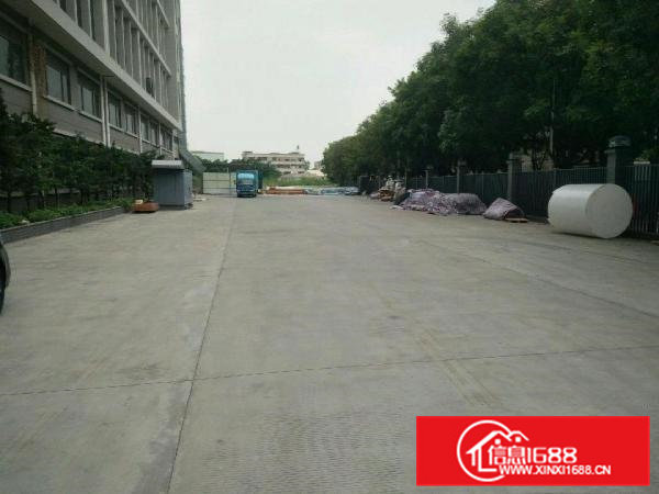 红本厂房分租楼上整层现成印刷环评厂房4500平方