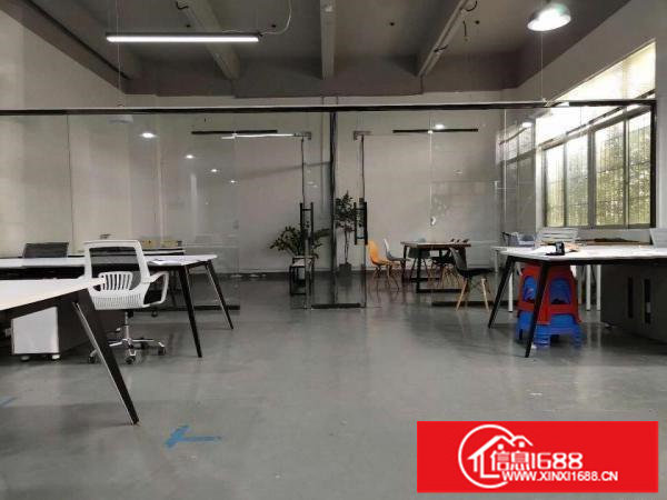 坂田手造街附近新出一楼1040平方精装修水电齐全层高5米