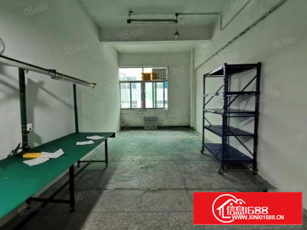 西乡鹤洲洲石路附近，楼上带装修870平办公厂房出租水电到位