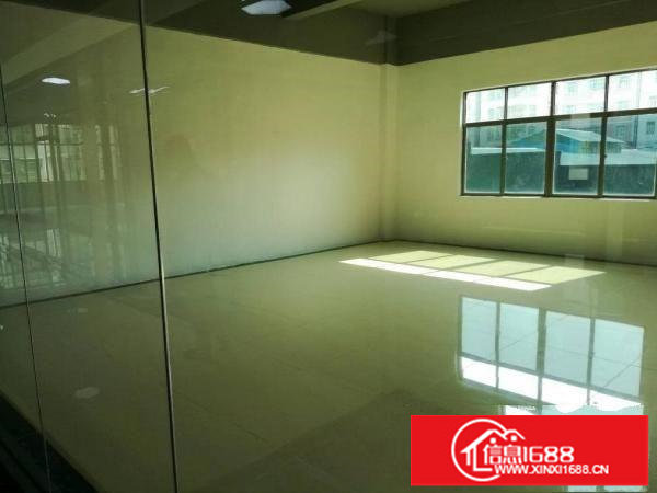 龙东爱南路边一楼2000钢构厂房出租