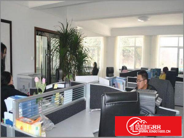 龙岗厂房在上木古宝来工业区，现出租三楼1000分租