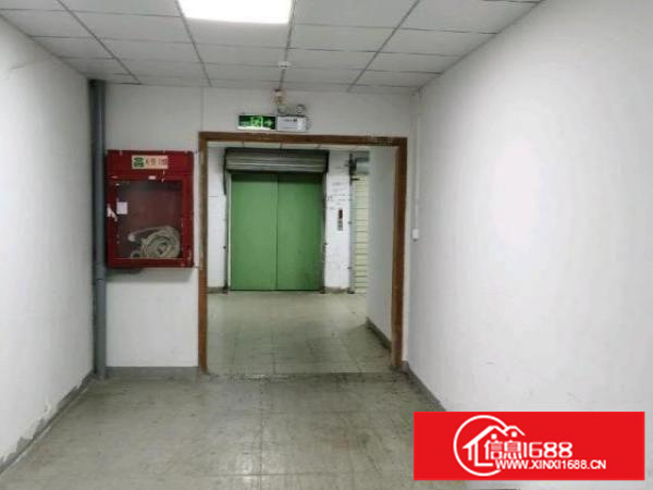 110平厂房招租，地铁口物业，交通便利