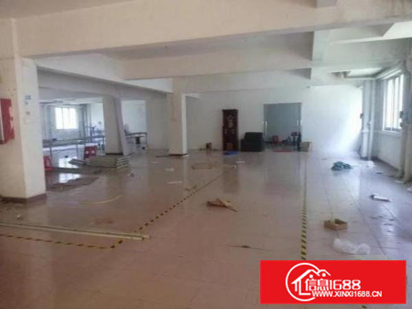 出租凤岗镇宏盈工业区400平方厂房，精装修大小可分租