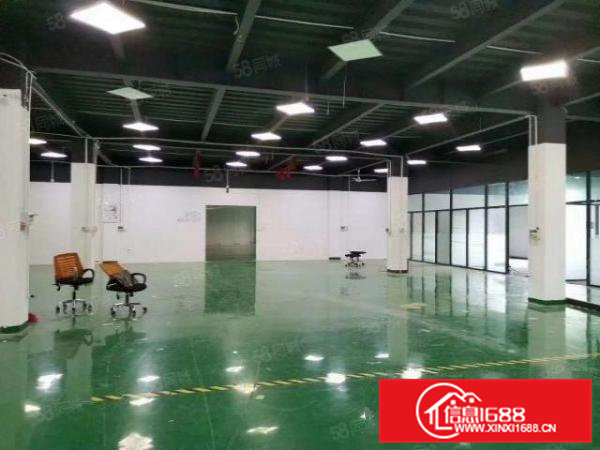 三中附近新空出二楼700平方，带水电办公室，现成装修。