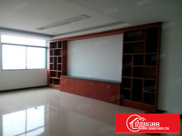 万江原房东精装厂房一楼1000平方出租（带地坪漆）