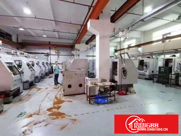 凤岗金凤凰注塑冲压模具厂房出租一楼800平带牛腿行车