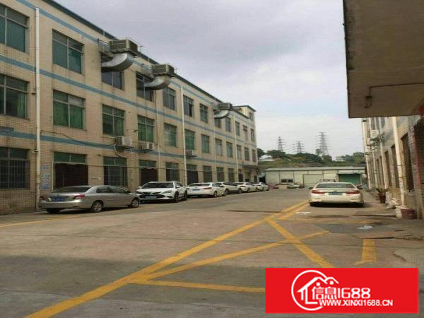 龙岗区平湖广场附近新出带装修700平方标准厂房出租