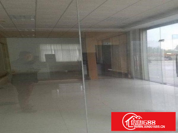 平湖一楼层高8米面积1780平方有办公室出租可分租