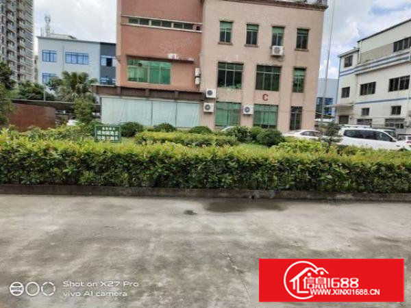 塘厦林村高速附近新出2380平方厂房出租，水电齐全空地大