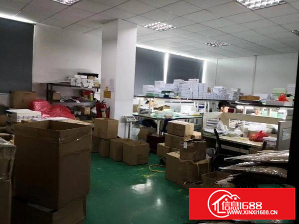 龙岗爱联近地铁口楼上厂房900平方米有现成办公室装修水电