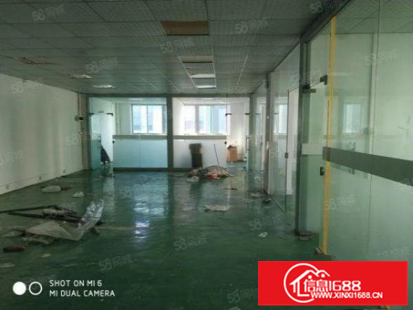 布吉李朗站地铁口附近楼上2088平厂房出租红本厂房可分租