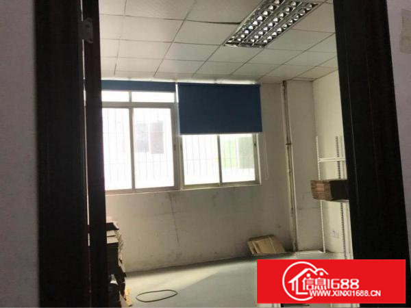 平湖带装修1000平楼上厂房出租