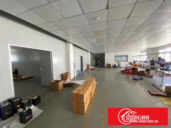 不用装修可直接生产，厕所办公室吊顶。吊梯口电梯两吨，空地大