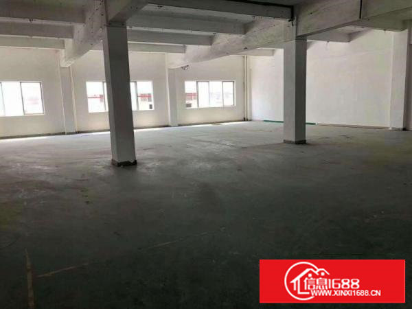 长安镇沙头繁华地段新出无尘车间10000万平，全部做好吊顶。