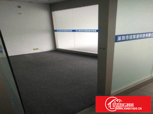 平湖华南城二楼200平米厂房精装修办公室出租急急急