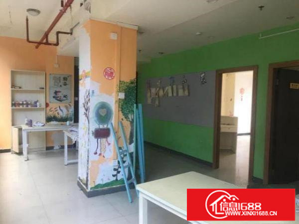 龙岗坂田楼上可做培训带装修800平出租