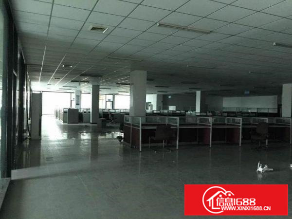 大岭山鸡翅岭石大路园区厂房4楼4300平米