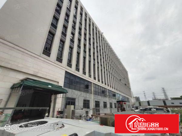 塘厦靠大坪高速附近标准厂房1000平方出租，带消防装修