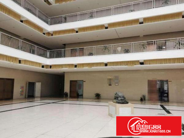 大朗洋坑塘工业区单一层滴水8米独院2000平米厂房招租