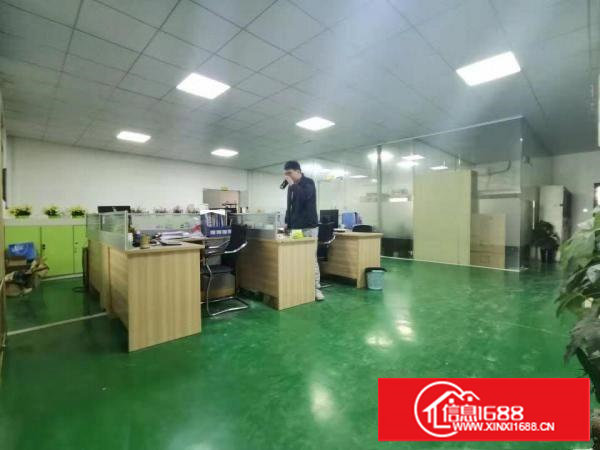 林村主路边新建红本独栋现有4楼2000平方厂房出租，水电齐全