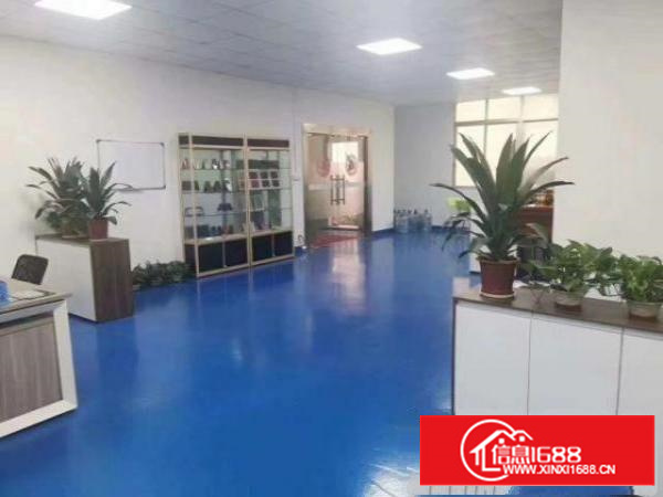 出租石排，20平厂房，价格便宜，位置好，水电齐全，急租