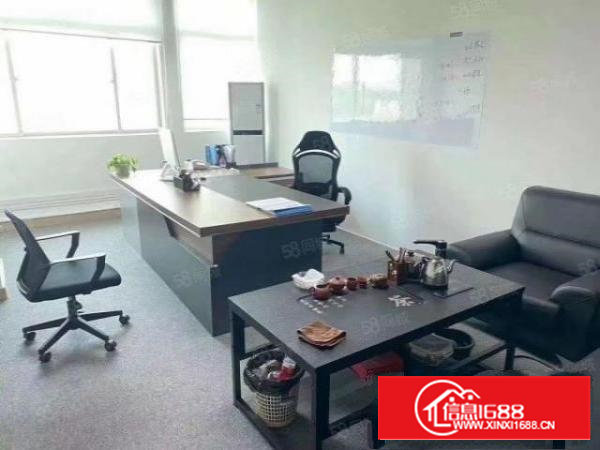 石岩龙大高速石龙仔新出楼上精装700平厂房招租！