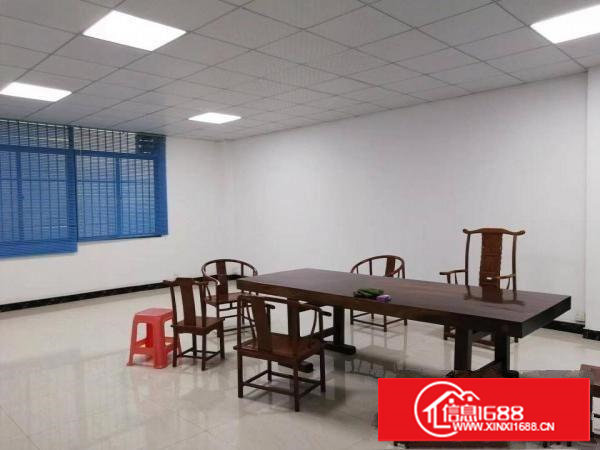 长安沙头新空出豪华装修办公室三楼400平方，入驻即可办公