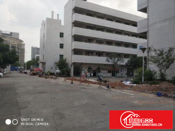 布吉李朗10号线地铁口单层面积2000平厂房招租