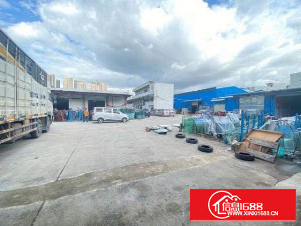 石岩水田新出1楼385平厂房，门口空地大，大车进出方便