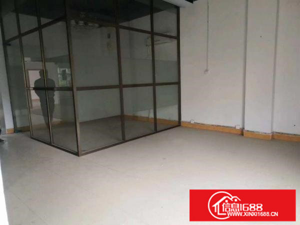 寮步石龙坑带装修标准厂房二楼500平方出租入驻即可生产