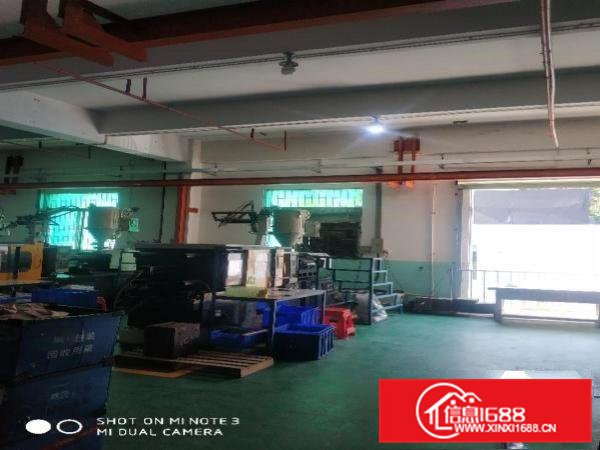 东莞寮步工业园区分租一整层1800平方现成装修水电齐全