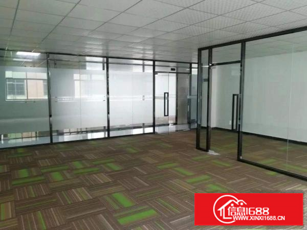 大浪英泰路新出楼上100平两室标准厂房出租