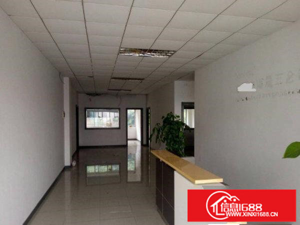 平湖山夏现有独院二楼1200平方标准厂房直租，有电梯