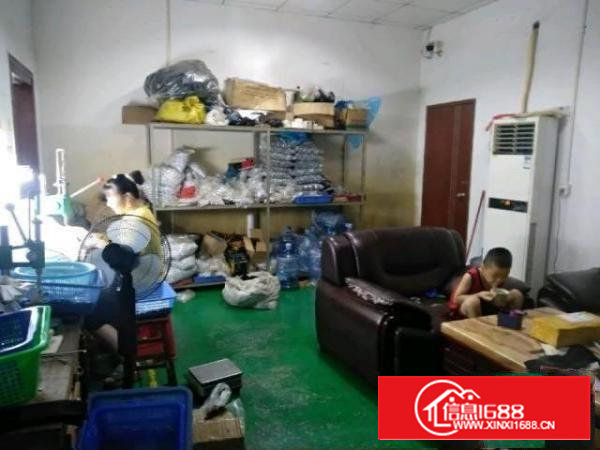 沙井东环路庄村路口新出精装修420平米厂房出租