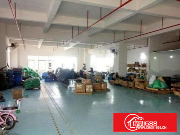 石岩三祝里一楼厂房500方出租，形象好，可过环评！形象佳