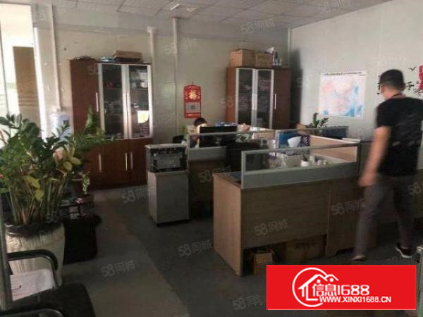 石岩附近新出厂房楼上900平价格优惠水电齐全